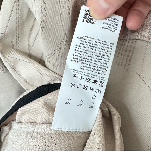 (NWT) BOSS Men's Patterned Beige Sweatshirt - Picture 11 of 12